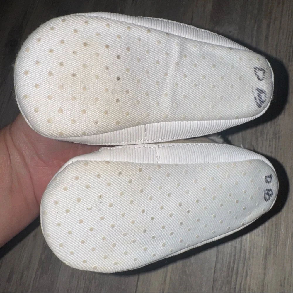 ☀️6/$20☀️ Primark Tan Baby Shoes with Faux Fur